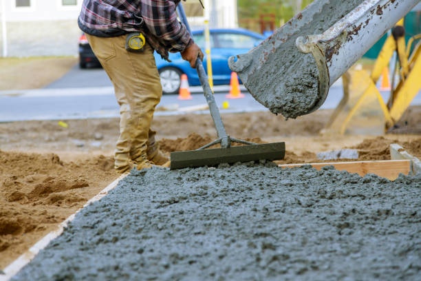 Best Custom Concrete Contractor  in Bryant, WA